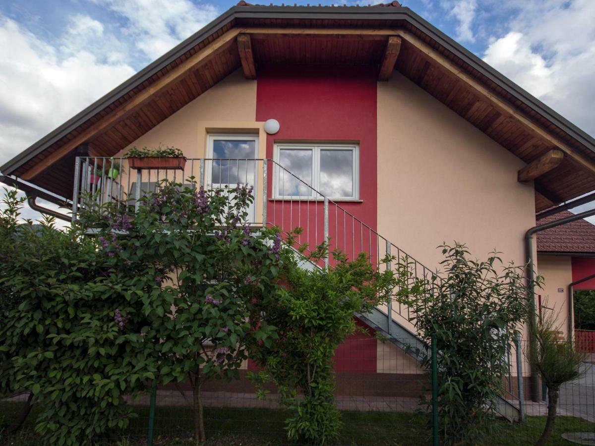 Apartment Marjetka Zirovnica Exterior photo